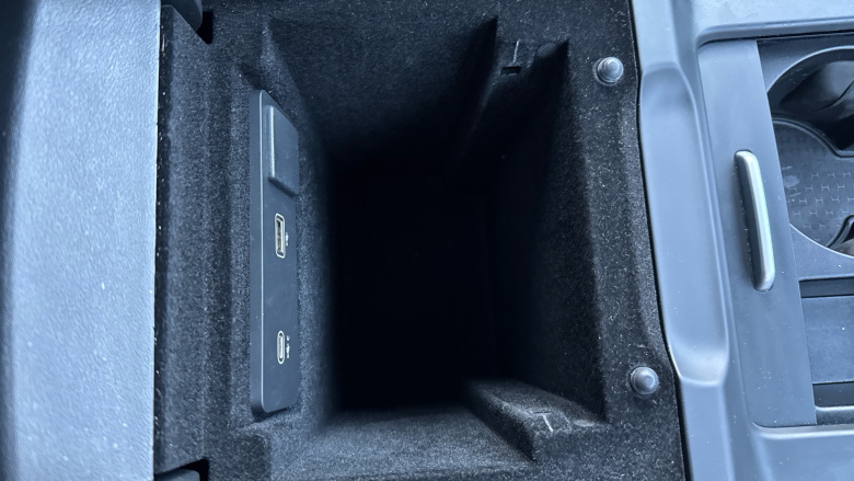 Jaguar F-Pace 2.0 D200 R-Dynamic Black 5dr Auto AWD Diesel Estate